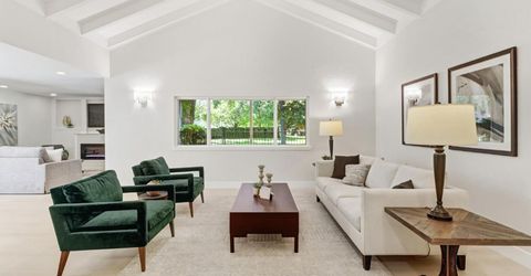 815 Commons Dr, Sacramento, CA 95825 Photo
