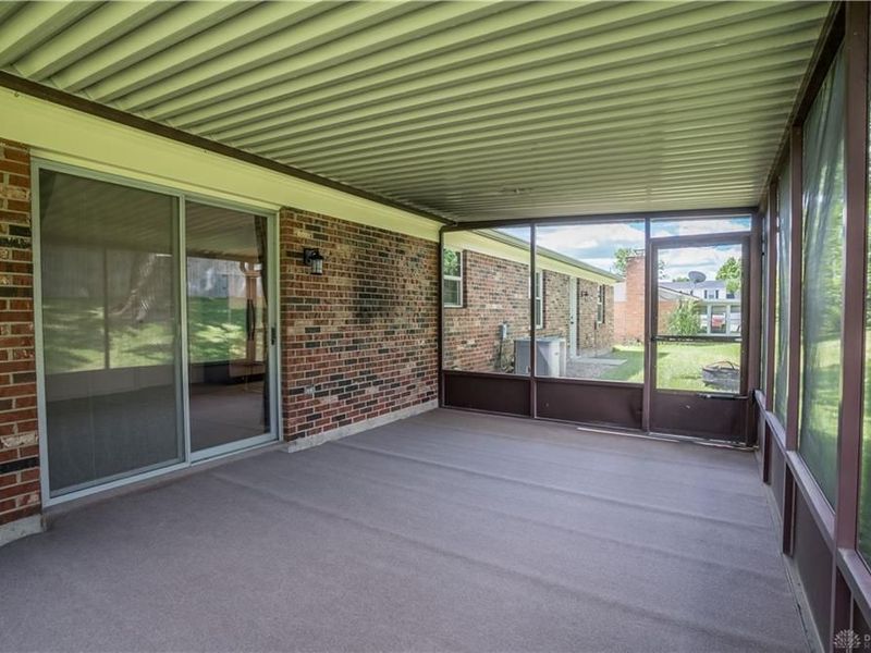 1031 Crestwood Hills Drive, Vandalia, OH 45377 Photo 17