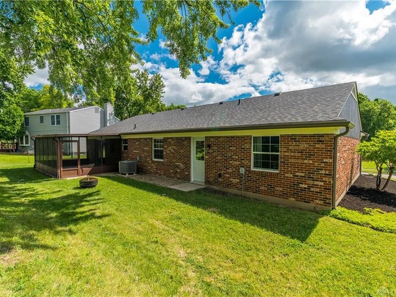 1031 Crestwood Hills Drive, Vandalia, OH 45377 Photo 28