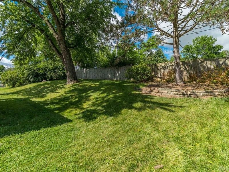 1031 Crestwood Hills Drive, Vandalia, OH 45377 Photo 30