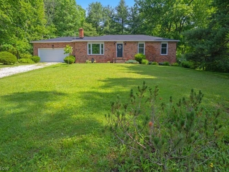 3969 Lynn Road , Ravenna, OH 44266 Photo 1