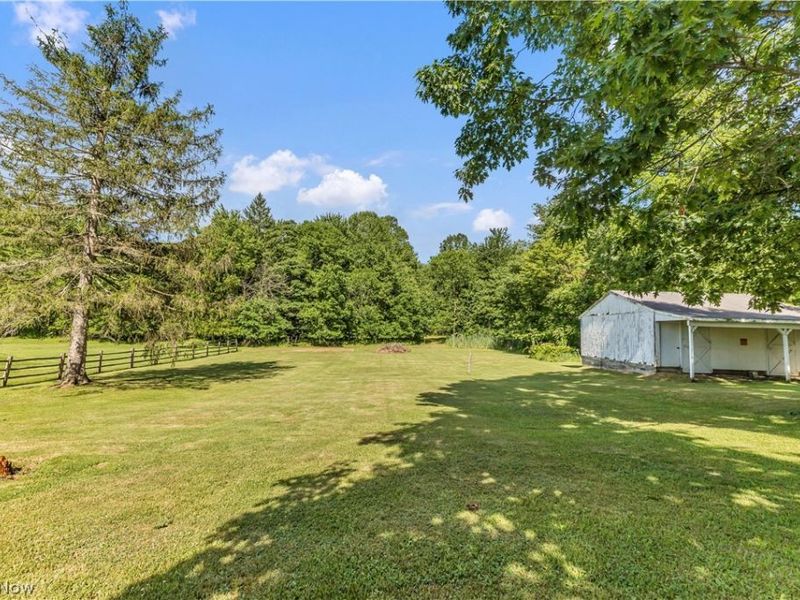 838 Nesbitt Road, Sagamore Hills, OH 44067 Photo 4