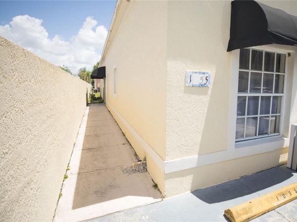 1055 UNIVERSAL REST PLACE , KISSIMMEE, FL 34744