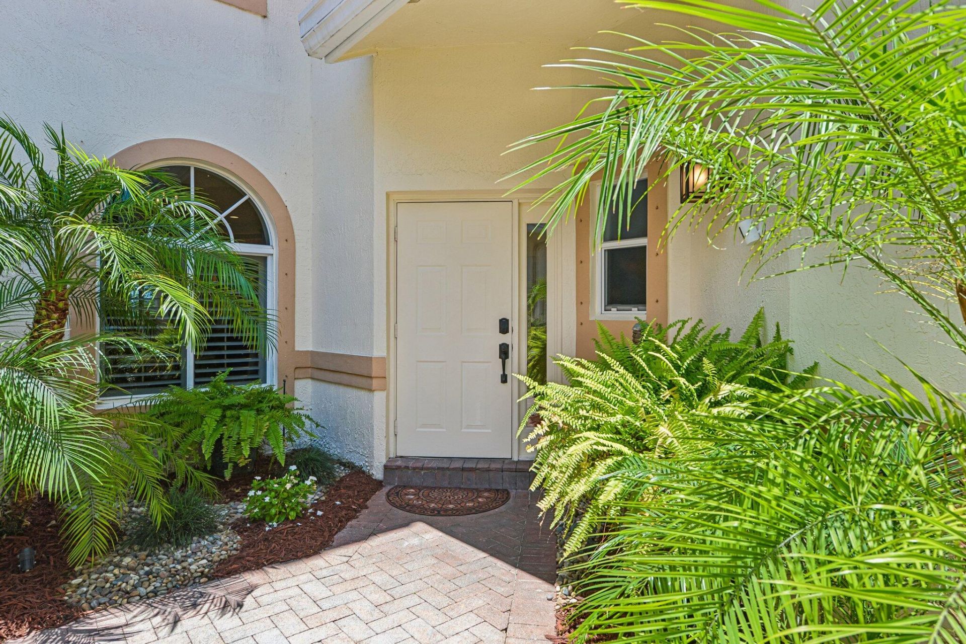 692 W Palm Aire Drive, Pompano Beach, FL 33069 Photo