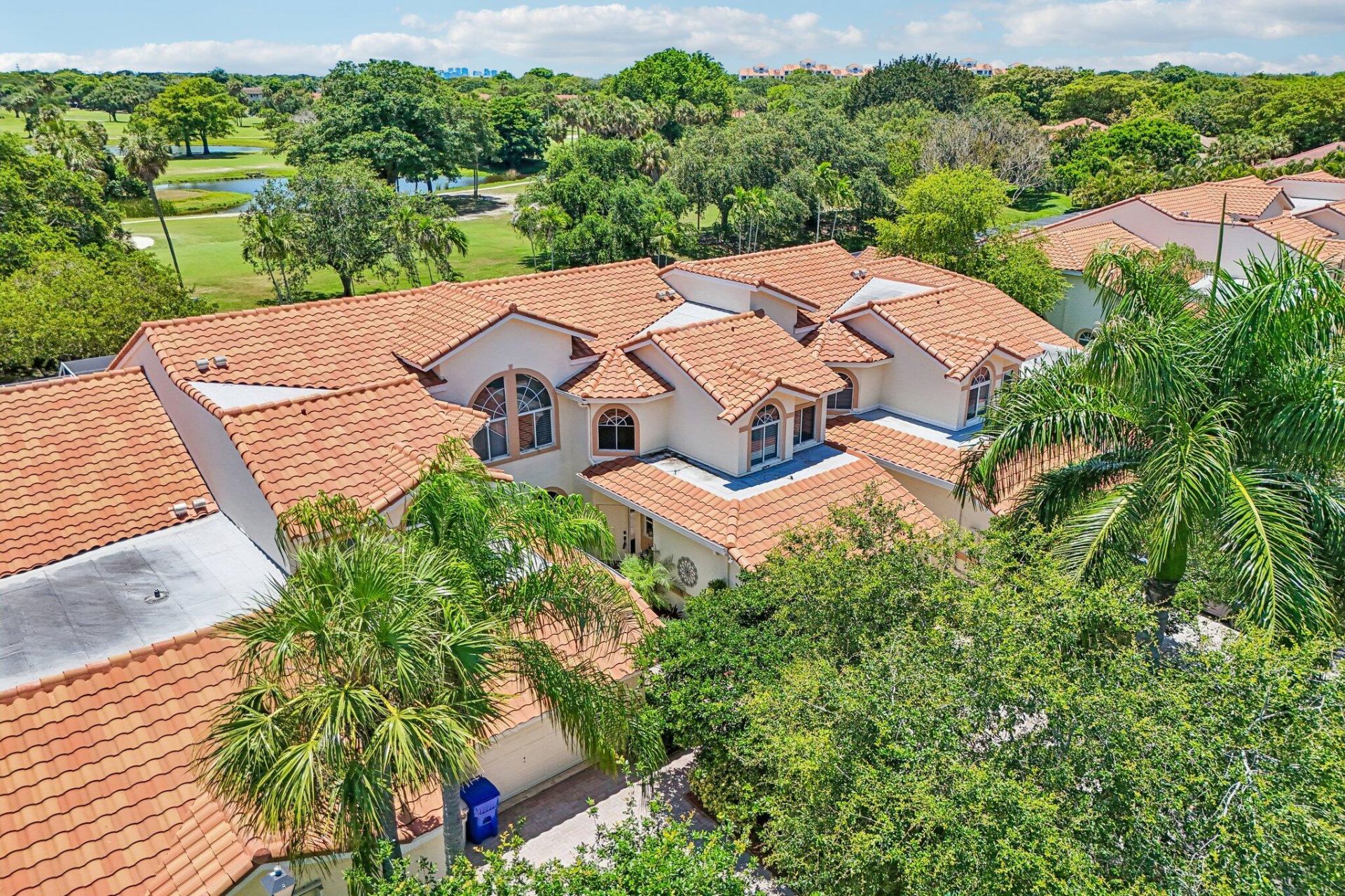 692 W Palm Aire Drive, Pompano Beach, FL 33069 Photo