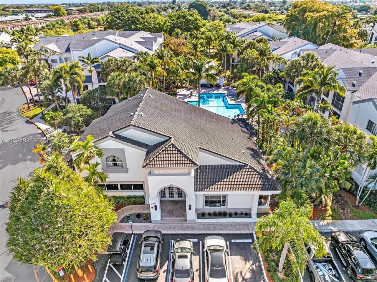 5672 Rock Island Rd , Unit 260, Tamarac, FL 33319 Photo