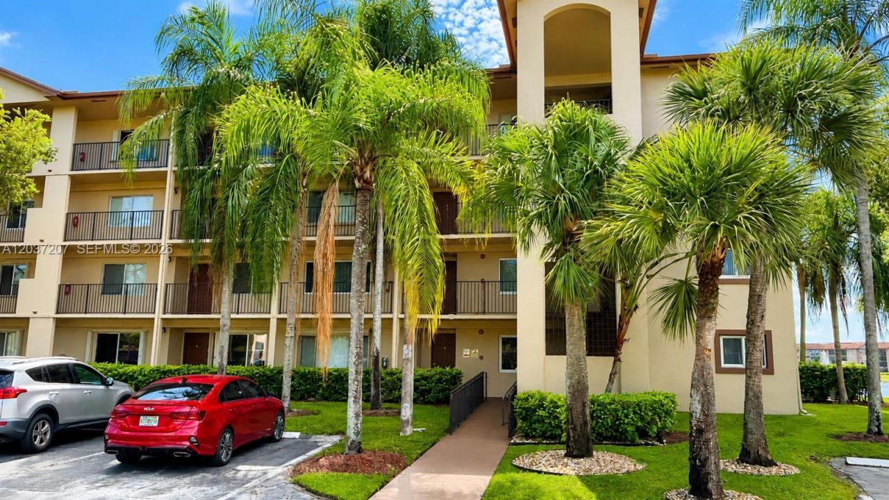 901 SW 141st Ave, Unit 111M, Pembroke Pines, FL 33027 Photo