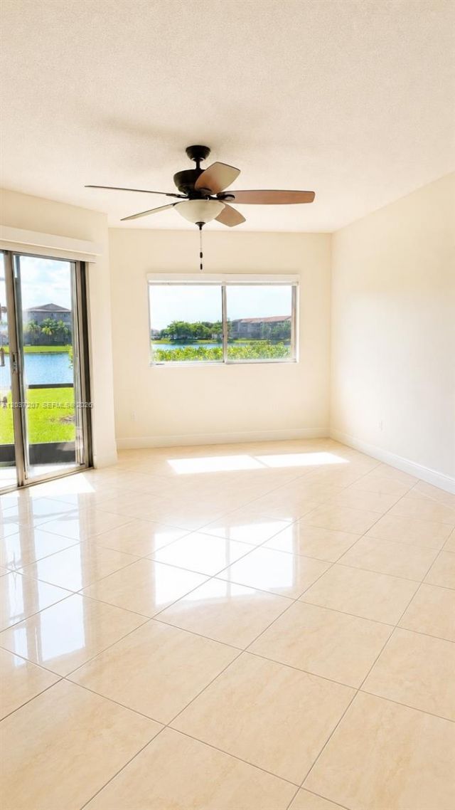 901 SW 141st Ave, Unit 111M, Pembroke Pines, FL 33027 Photo