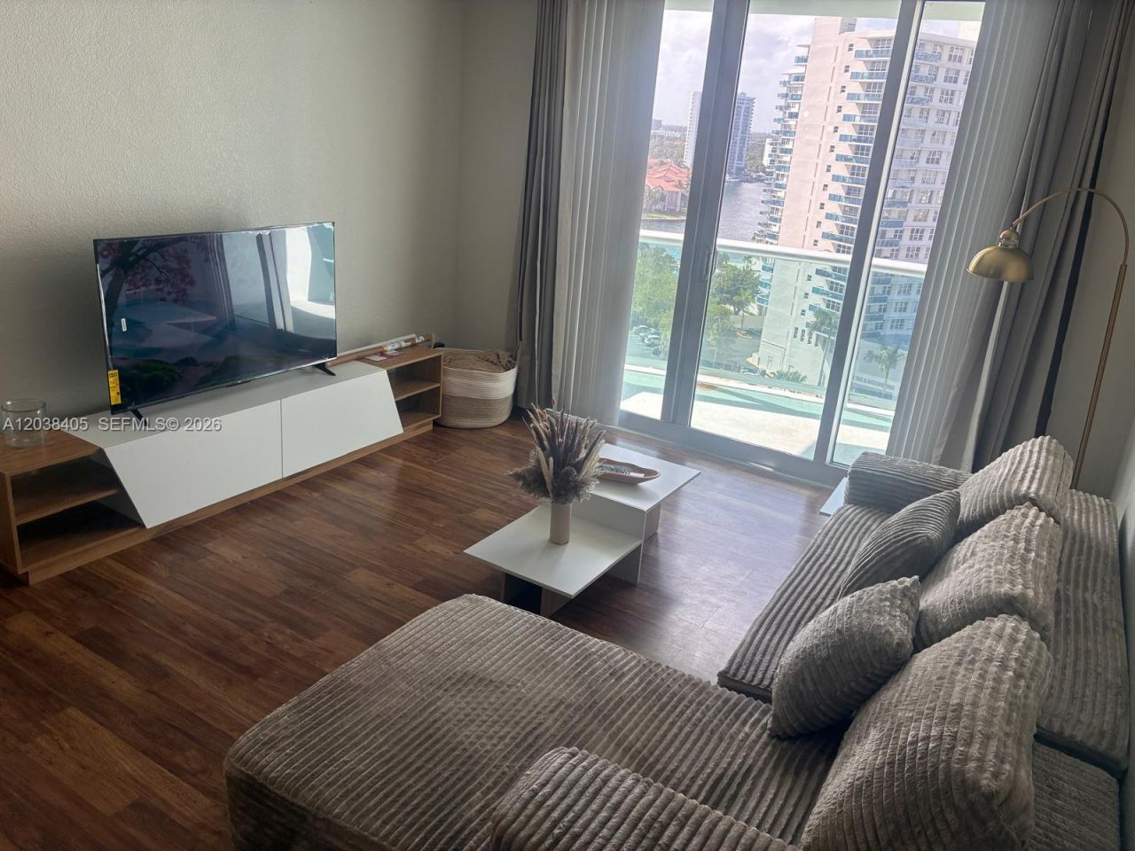 3901 S Ocean Dr, Unit 14Q, Hollywood, FL 33019 Photo