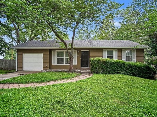 1501 Johnston Street, Liberty, MO 64068