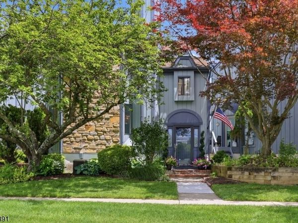 11 Trafalgar Ct, Washington, NJ 07840