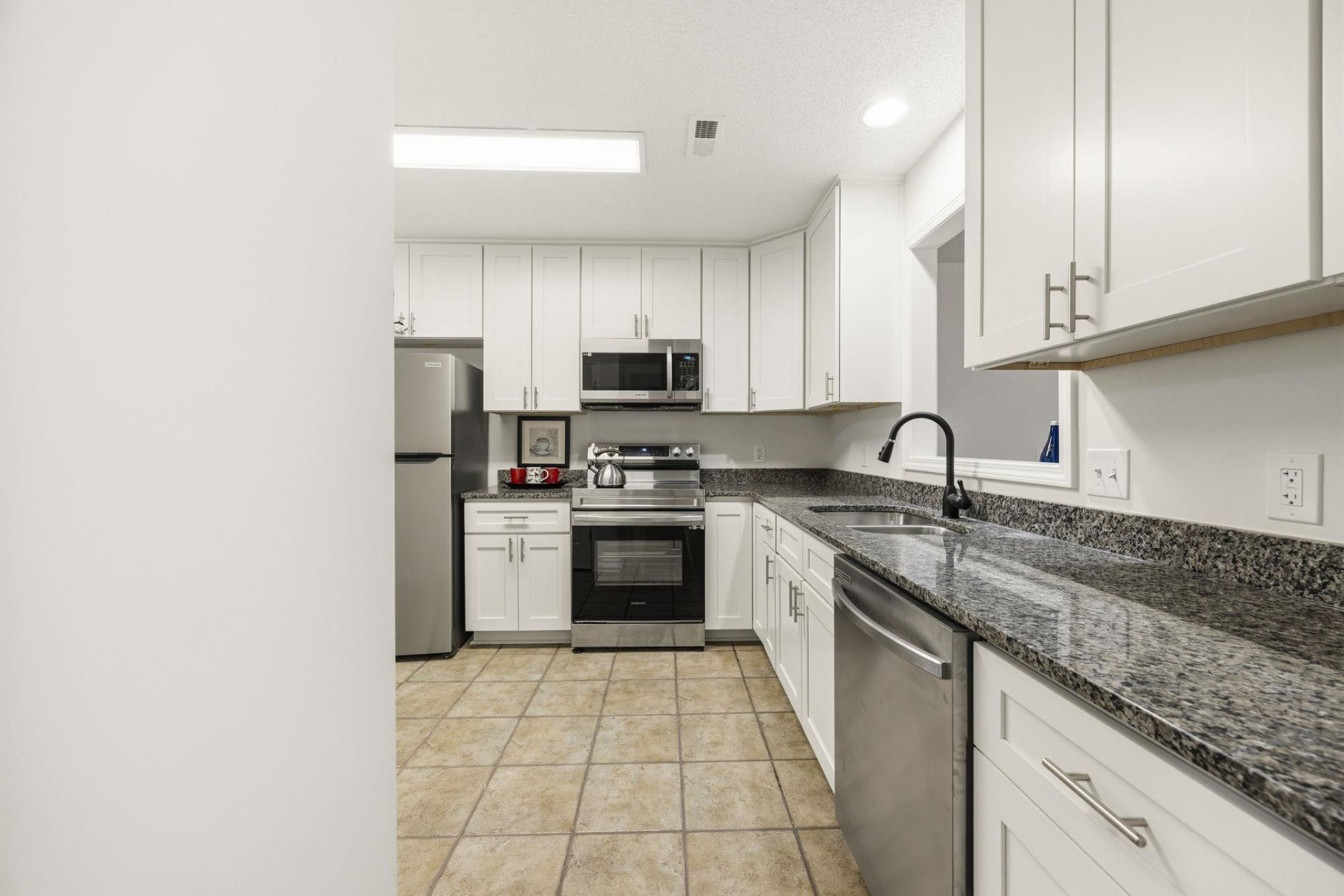 4508 Greenbriar Dr.  Photo 15