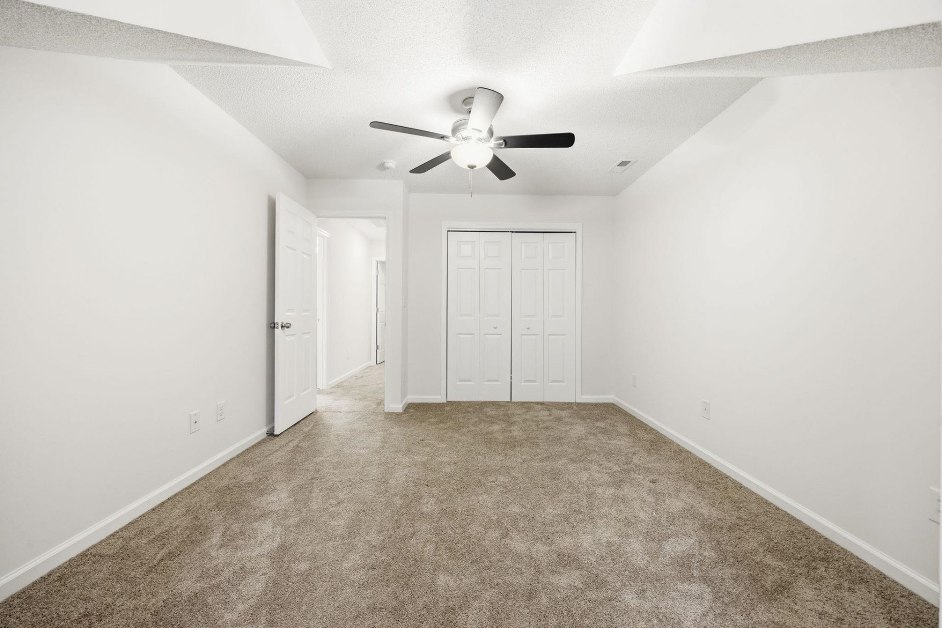 4508 Greenbriar Dr.  Photo 32