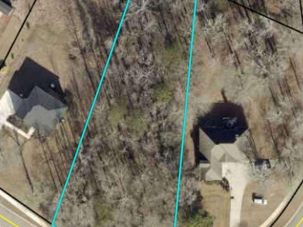 103 Lake Chase Drive S, Griffin, GA 30224