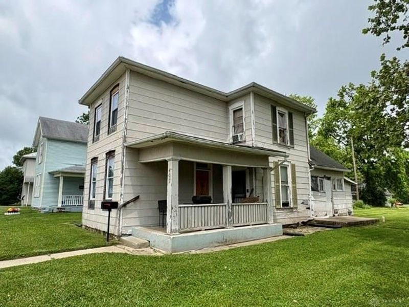 402 W Johnny Lytle Avenue, Springfield, OH 45506 Photo 1