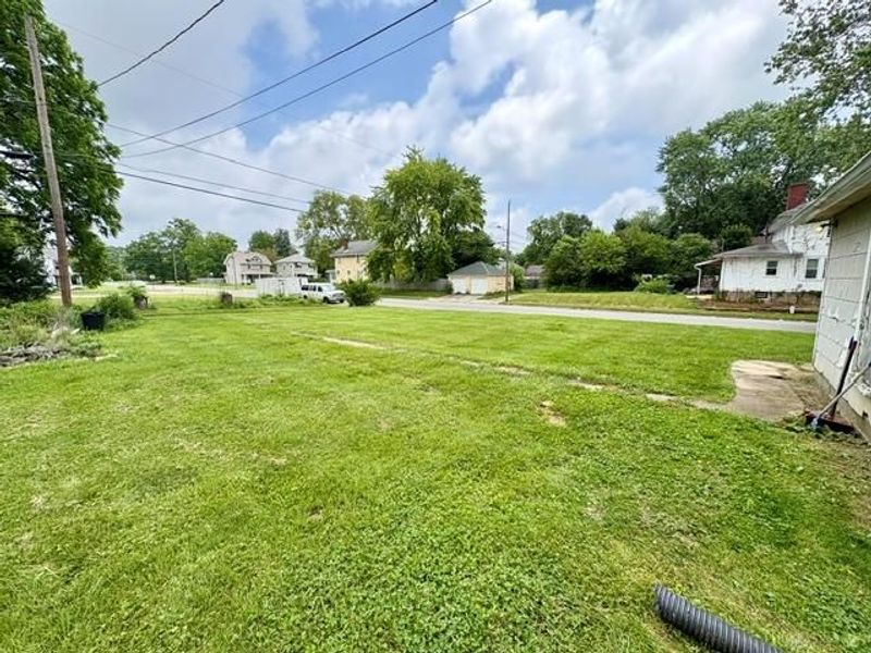 402 W Johnny Lytle Avenue, Springfield, OH 45506 Photo 43