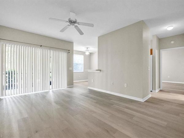 7940 Preserve CIR , Unit 916, NAPLES, FL 34119