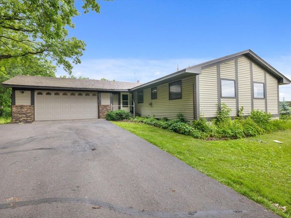 8210 Oakwood Drive SE, Becker, MN 55319