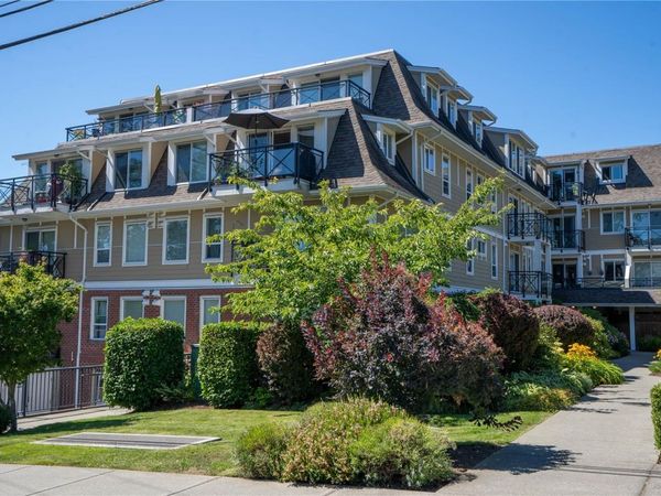 4536 Viewmont Ave , Unit #204, Saanich, BC V8Z 5L2