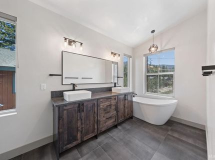847 Cirugu Street, South Lake Tahoe, CA 96150 Photo
