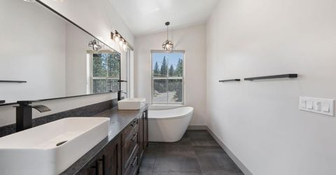 847 Cirugu Street, South Lake Tahoe, CA 96150 Photo