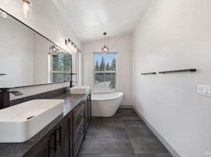 847 Cirugu Street, South Lake Tahoe, CA 96150 Photo
