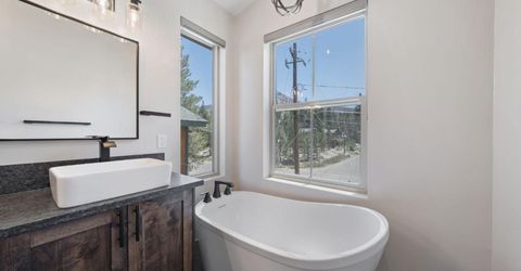 847 Cirugu Street, South Lake Tahoe, CA 96150 Photo