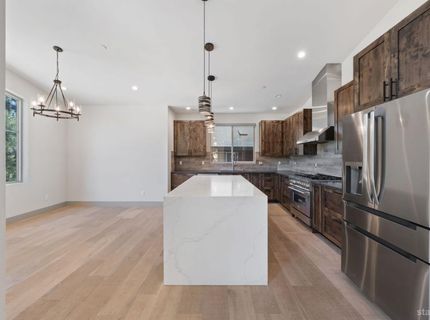 847 Cirugu Street, South Lake Tahoe, CA 96150 Photo