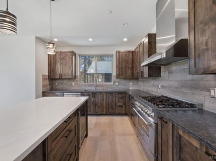 847 Cirugu Street, South Lake Tahoe, CA 96150 Photo