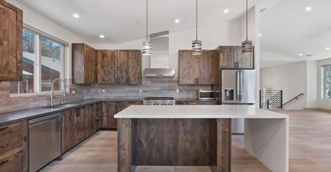 847 Cirugu Street, South Lake Tahoe, CA 96150 Photo