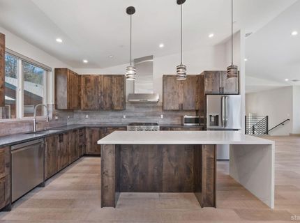 847 Cirugu Street, South Lake Tahoe, CA 96150 Photo