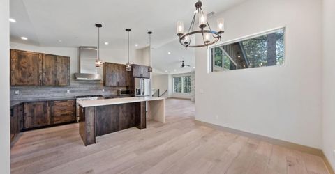 847 Cirugu Street, South Lake Tahoe, CA 96150 Photo