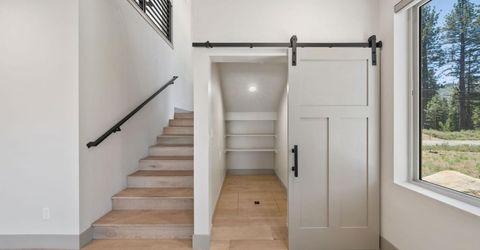 847 Cirugu Street, South Lake Tahoe, CA 96150 Photo