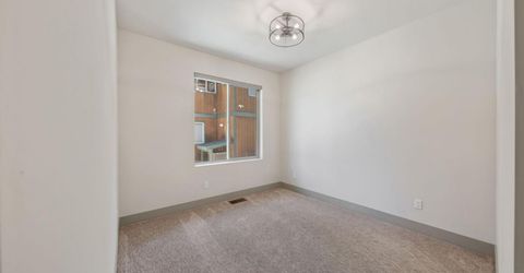 847 Cirugu Street, South Lake Tahoe, CA 96150 Photo