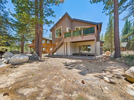 847 Cirugu Street, South Lake Tahoe, CA 96150 Photo