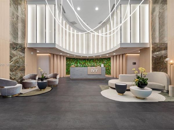 90 SW 3rd St , Unit 4303, Miami, FL 33130
