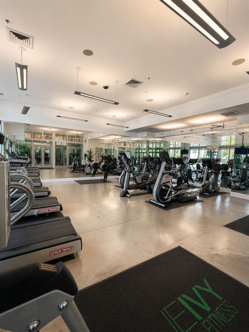 90 SW 3rd St , Unit 4303, Miami, FL 33130 Photo