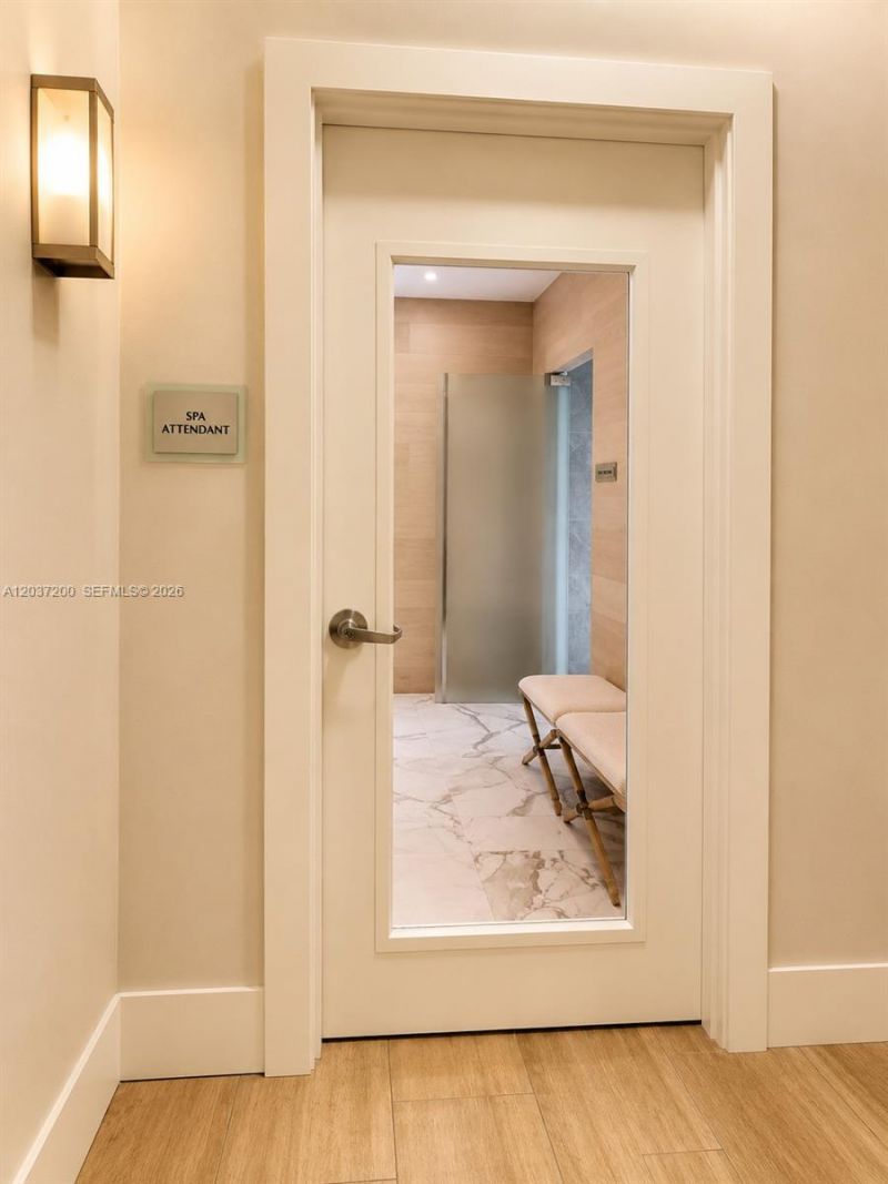 90 SW 3rd St , Unit 4303, Miami, FL 33130 Photo