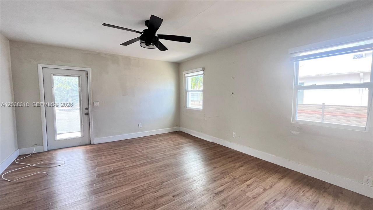 1031 Hollywood Blvd , Hollywood, FL 33019 Photo
