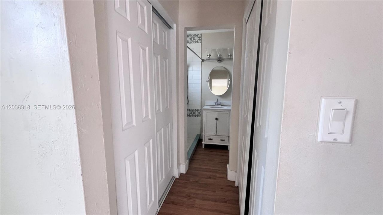 1031 Hollywood Blvd , Hollywood, FL 33019 Photo