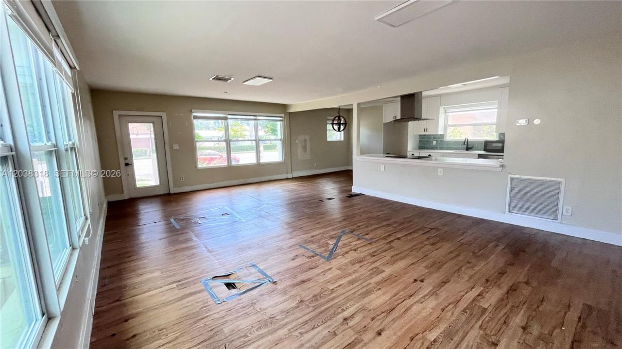 1031 Hollywood Blvd , Hollywood, FL 33019 Photo