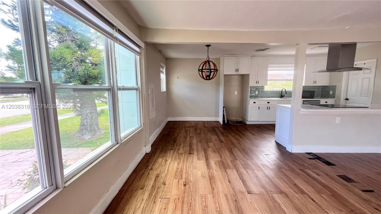 1031 Hollywood Blvd , Hollywood, FL 33019 Photo