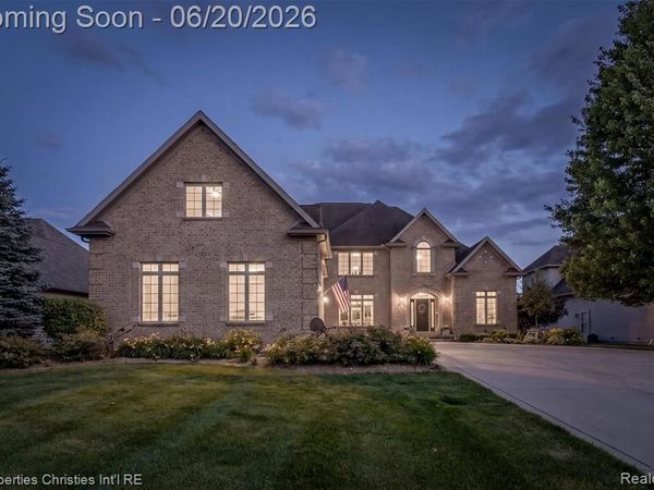 595 Ridge Point Drive, Dundee Vlg, MI 48131