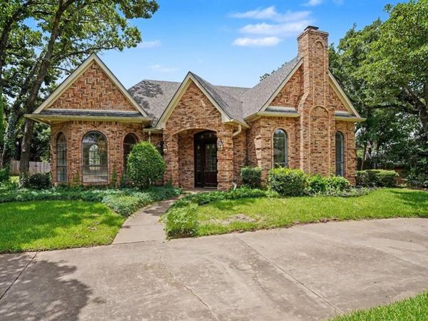 5 Creekmere Drive , Trophy Club, TX 76262