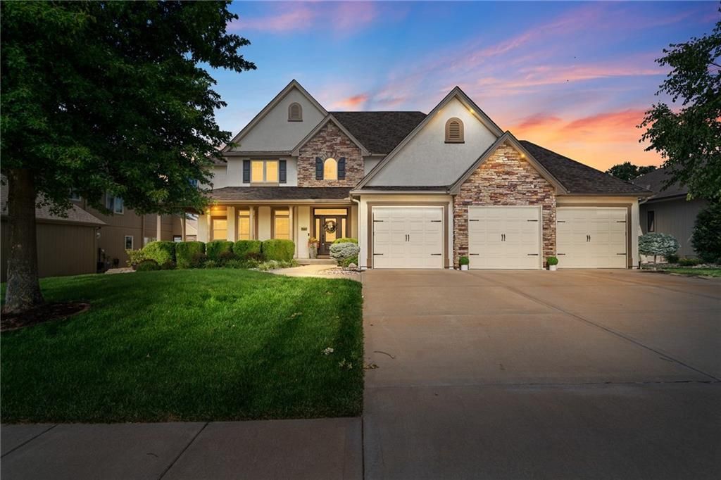 12775 N Apple Blossom Drive, Platte City, MO 64079 Main Photo