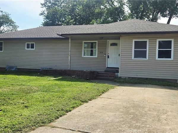 1916 S Stilwell Street, Pittsburg, KS 66762