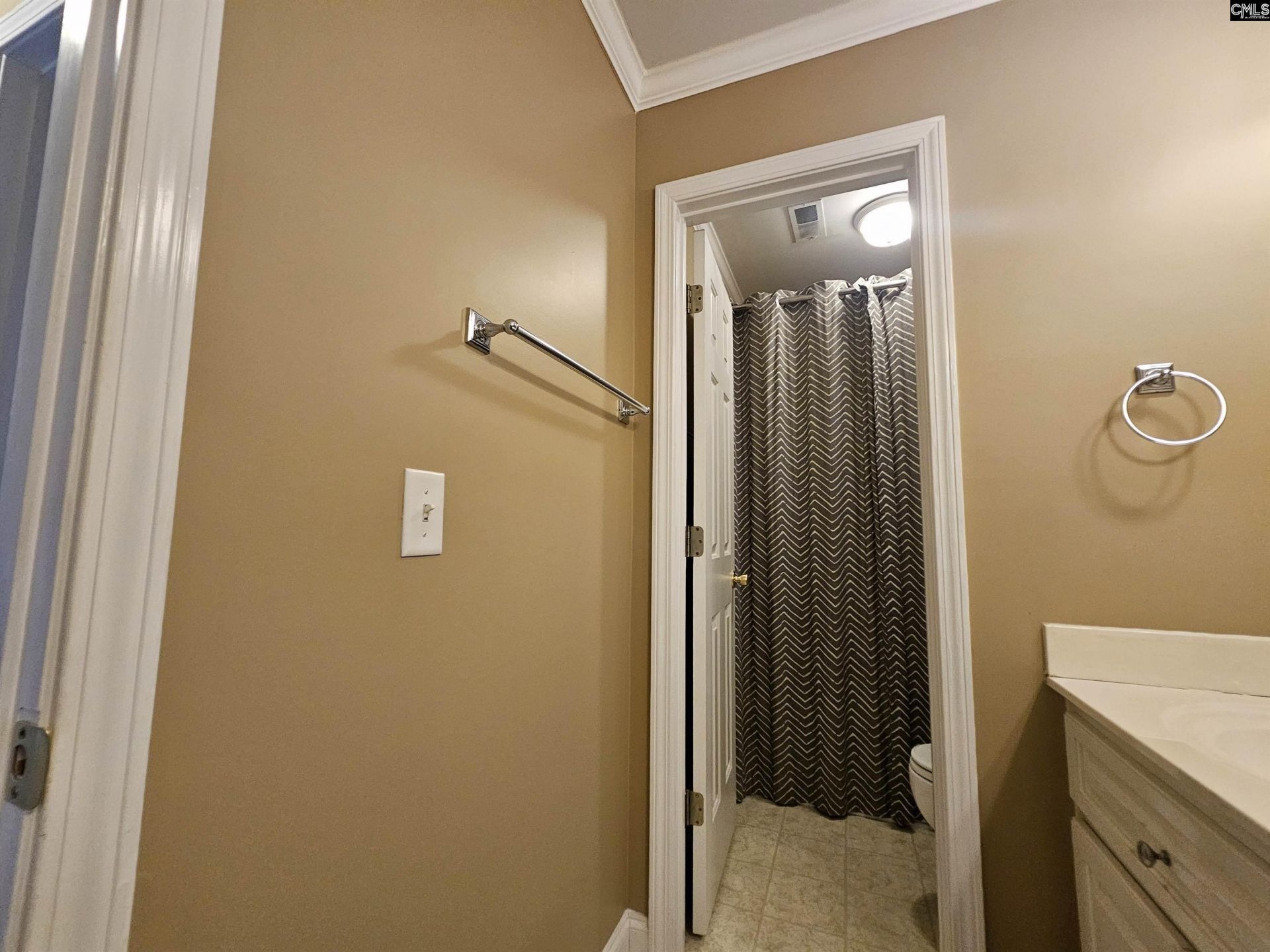 106 Arbor Place Drive  Photo 34