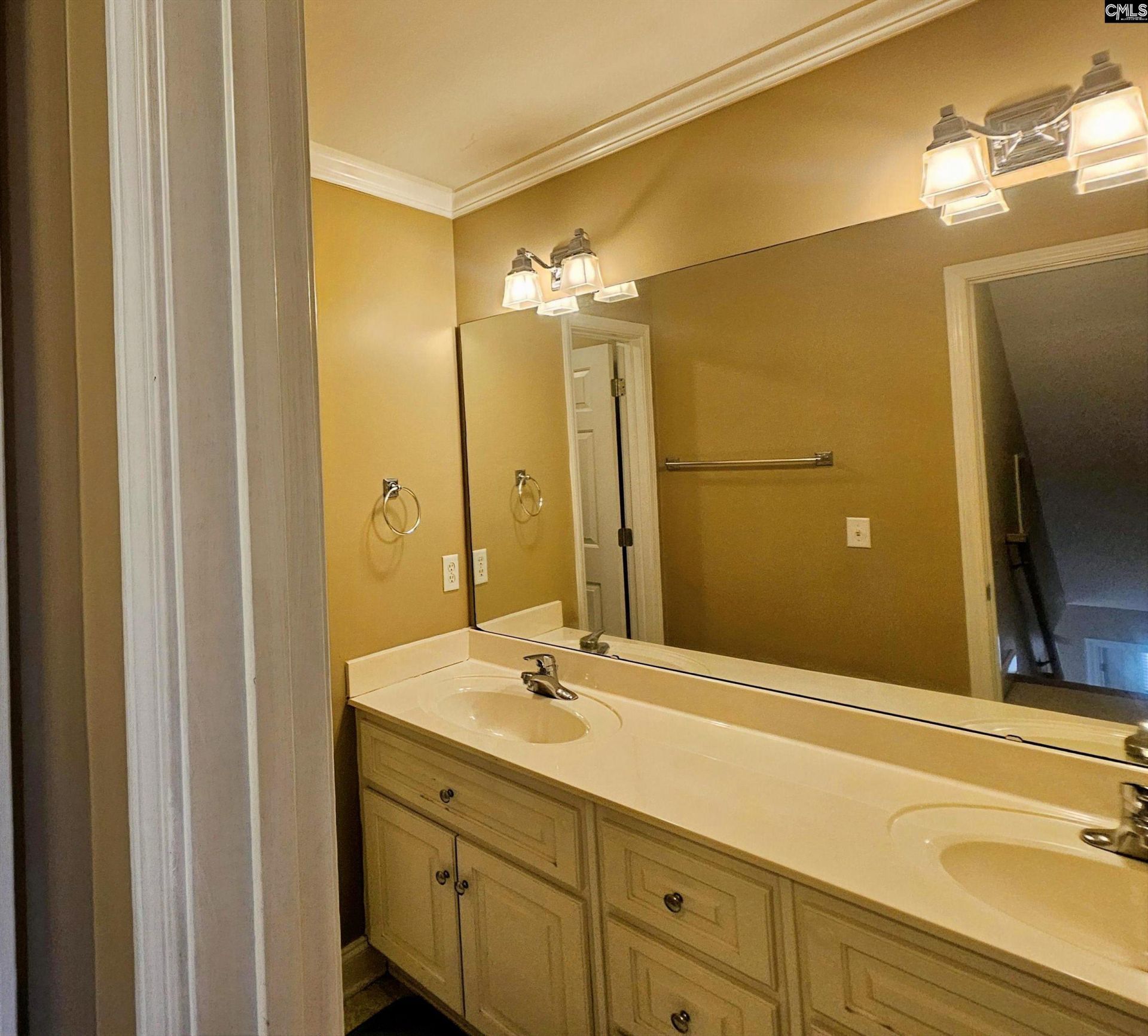 106 Arbor Place Drive  Photo 35