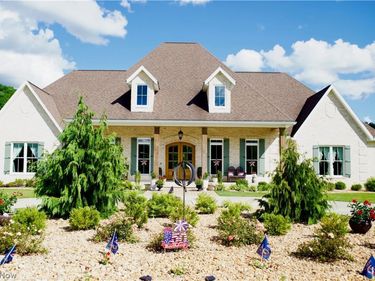 55 Mallard Lane, St Marys, WV 26170