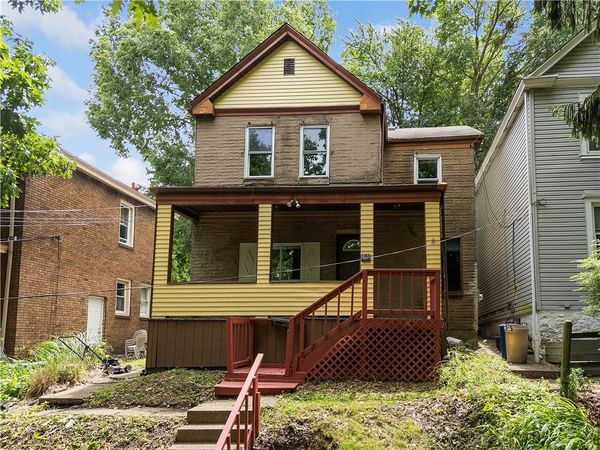 106 Carrick Ave, Pittsburgh, PA 15210